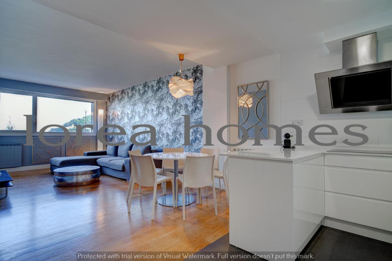سان سيباستيان La Madame On La Concha Beach, Seaview Apartment المظهر الخارجي الصورة