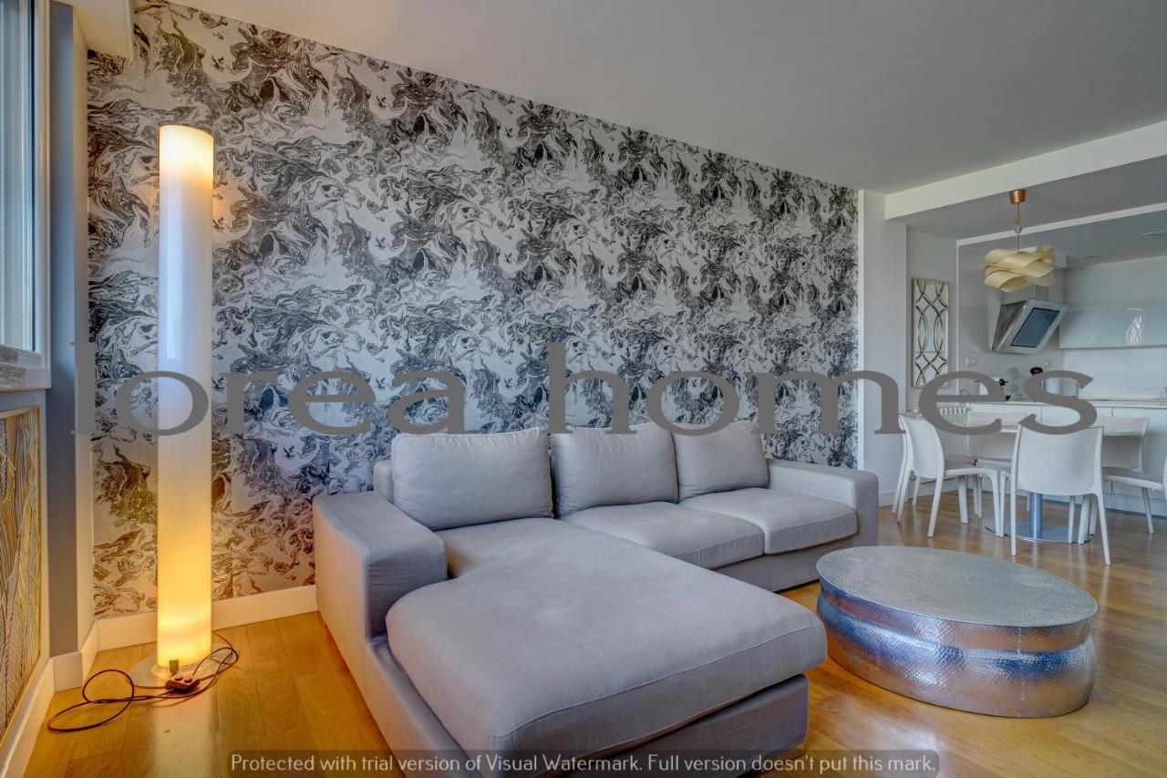 سان سيباستيان La Madame On La Concha Beach, Seaview Apartment المظهر الخارجي الصورة